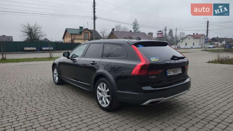 Універсал Volvo V90 Cross Country 2019 в Коломиї