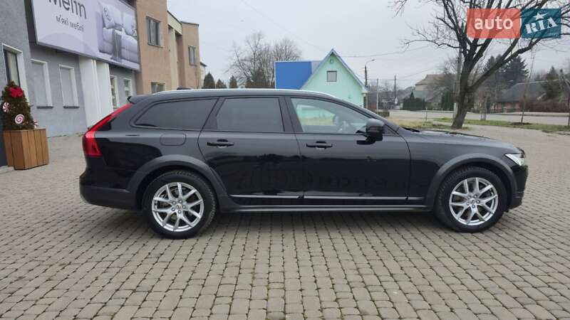 Універсал Volvo V90 Cross Country 2019 в Коломиї