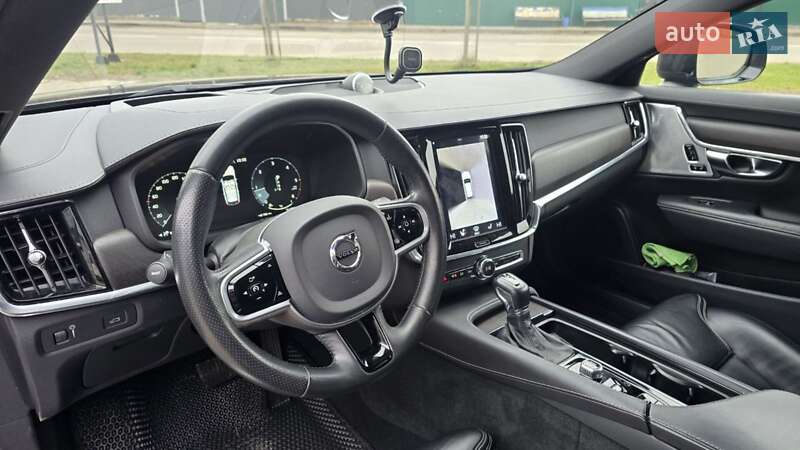 Універсал Volvo V90 Cross Country 2019 в Коломиї