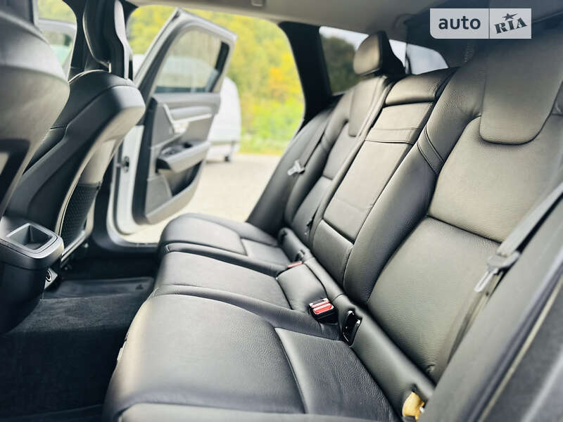Универсал Volvo V90 2018 в Иршаве