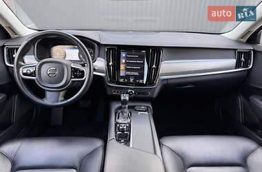 Универсал Volvo V90 2019 в 