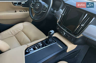 Универсал Volvo V90 2019 в 