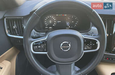 Универсал Volvo V90 2019 в 