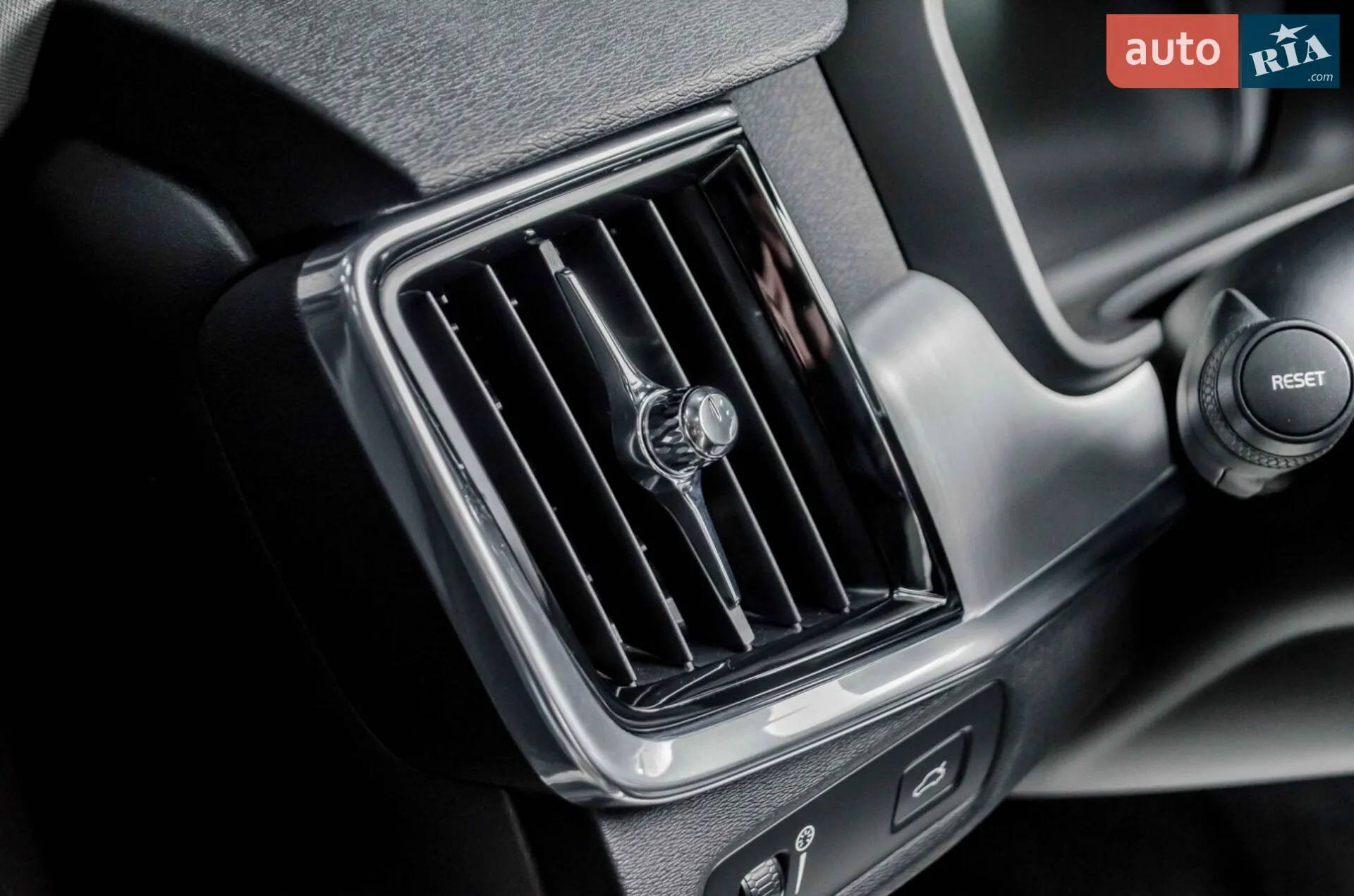 2017 Volvo V90 - мініатюра 14