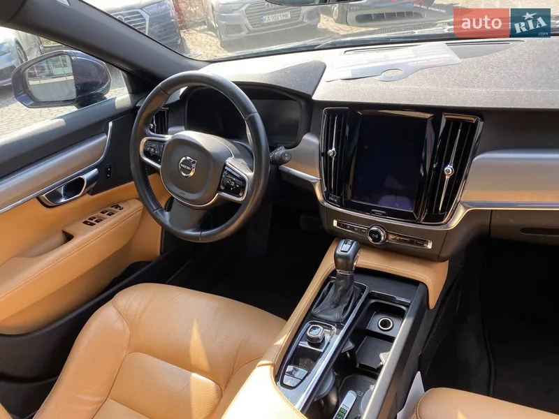 Volvo V90 2017 VIN YV1PW79B0H1022006 фото оголошення 10 з 64