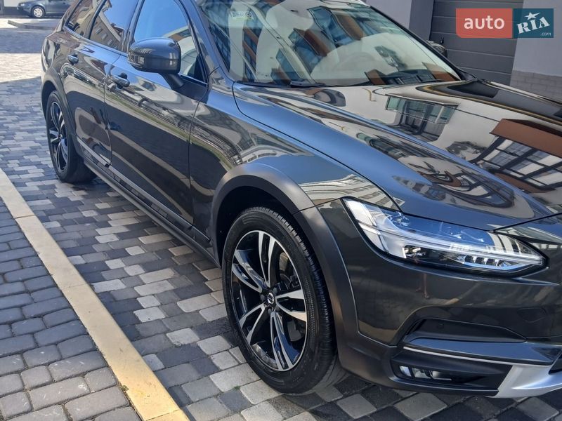 Универсал Volvo V90 2017 в Ивано-Франковске