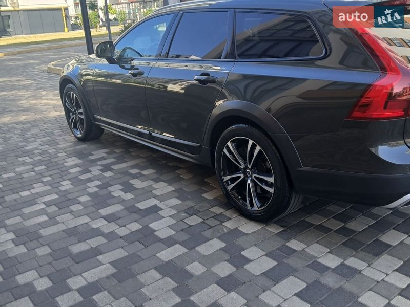 Универсал Volvo V90 2017 в Ивано-Франковске