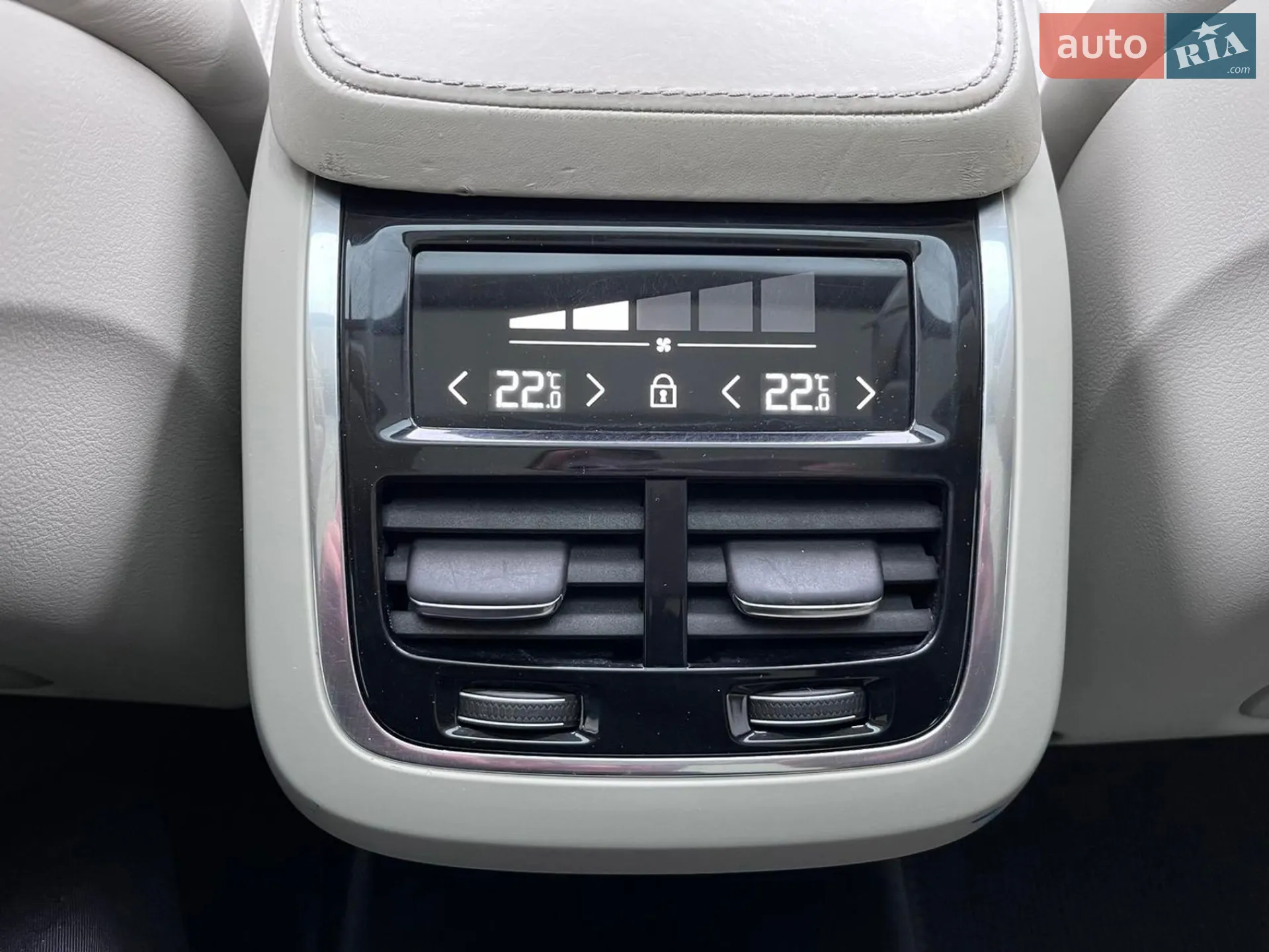 2017 Volvo V90 - мініатюра 12