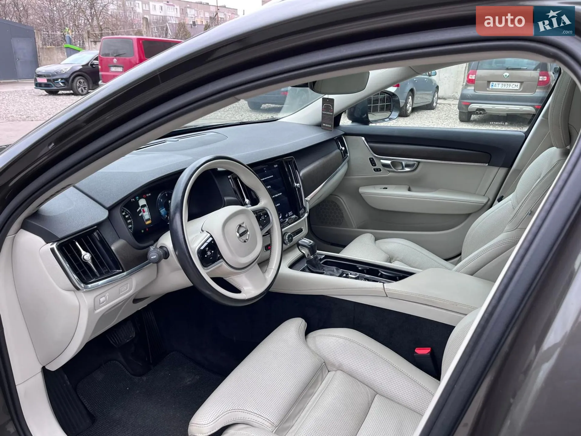 2017 Volvo V90 - мініатюра 18