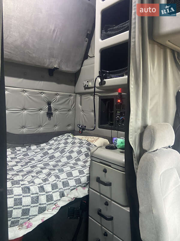 Самоскид Volvo VNL 660 2002 в Вінниці