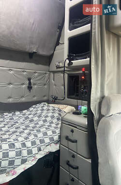 Самосвал Volvo VNL 660 2002 в 