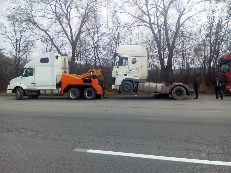  Volvo VNL 670 2002 в Умани