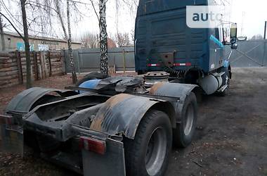 Тягач Volvo VNL 670 2003 в Коростене