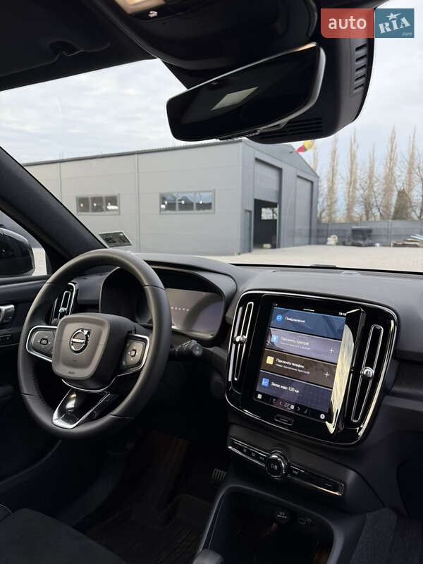 Внедорожник / Кроссовер Volvo XC40 Recharge 2024 в Ровно