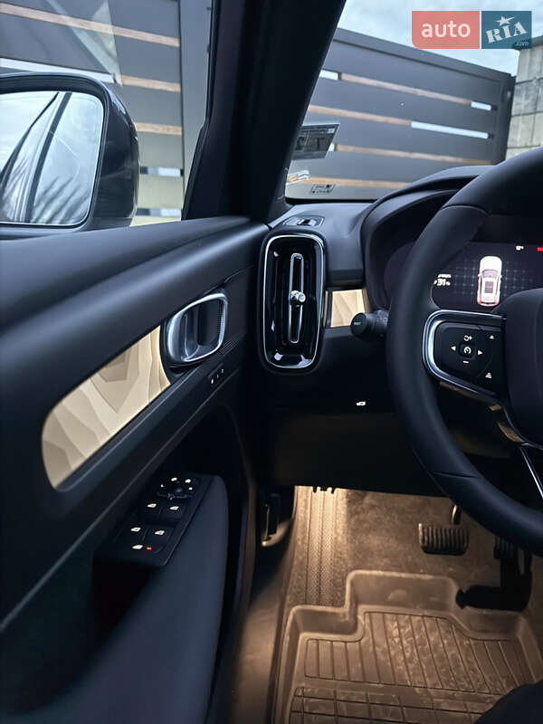 Внедорожник / Кроссовер Volvo XC40 Recharge 2024 в Ровно