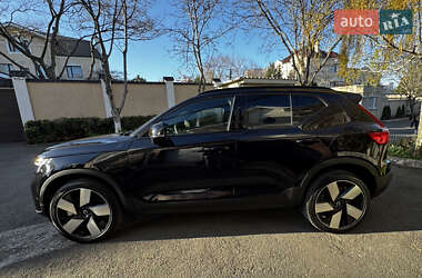 Внедорожник / Кроссовер Volvo XC40 Recharge 2022 в 