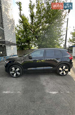 Внедорожник / Кроссовер Volvo XC40 Recharge 2023 в 