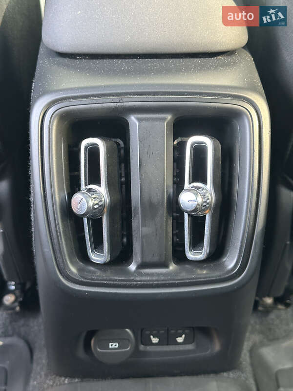 Внедорожник / Кроссовер Volvo XC40 Recharge 2023 в Киеве