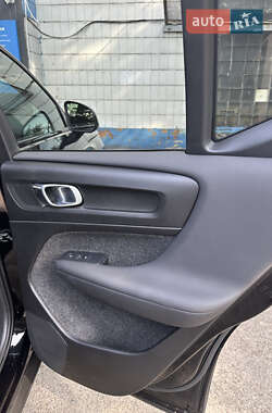 Внедорожник / Кроссовер Volvo XC40 Recharge 2023 в 