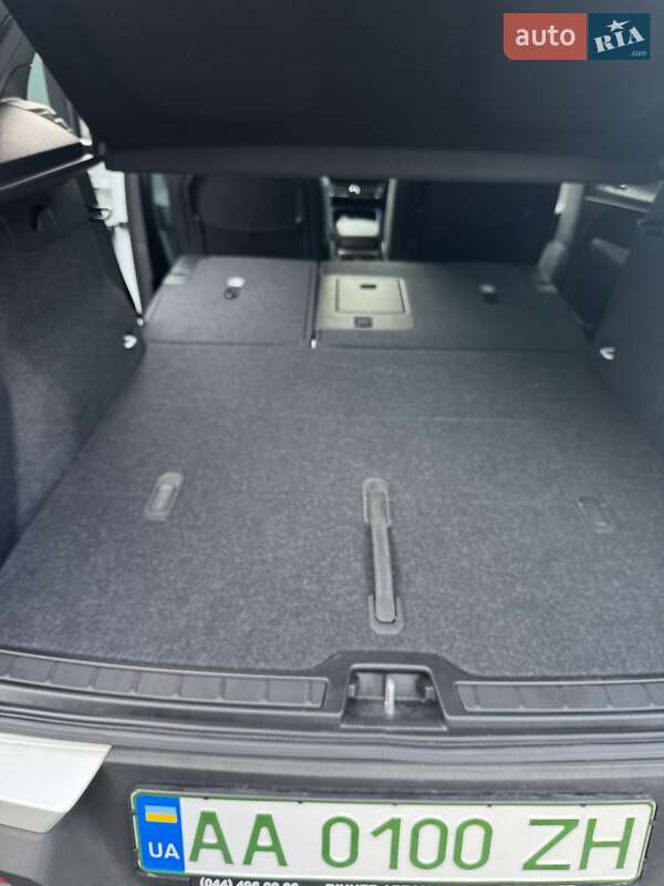 Внедорожник / Кроссовер Volvo XC40 Recharge 2021 в Киеве