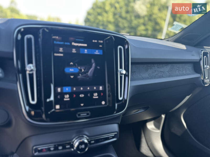 Внедорожник / Кроссовер Volvo XC40 Recharge 2023 в Львове
