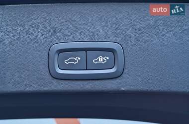 Внедорожник / Кроссовер Volvo XC40 Recharge 2022 в 