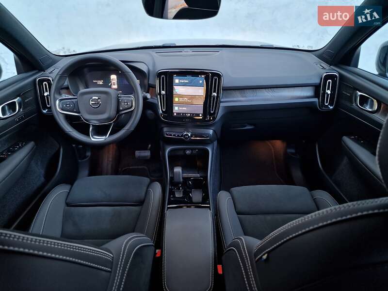 Внедорожник / Кроссовер Volvo XC40 Recharge 2022 в Одессе