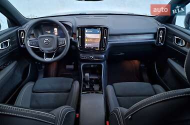 Внедорожник / Кроссовер Volvo XC40 Recharge 2022 в 