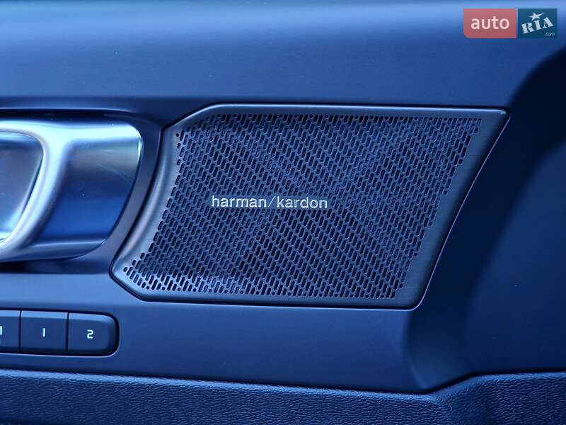 Внедорожник / Кроссовер Volvo XC40 Recharge 2022 в Одессе