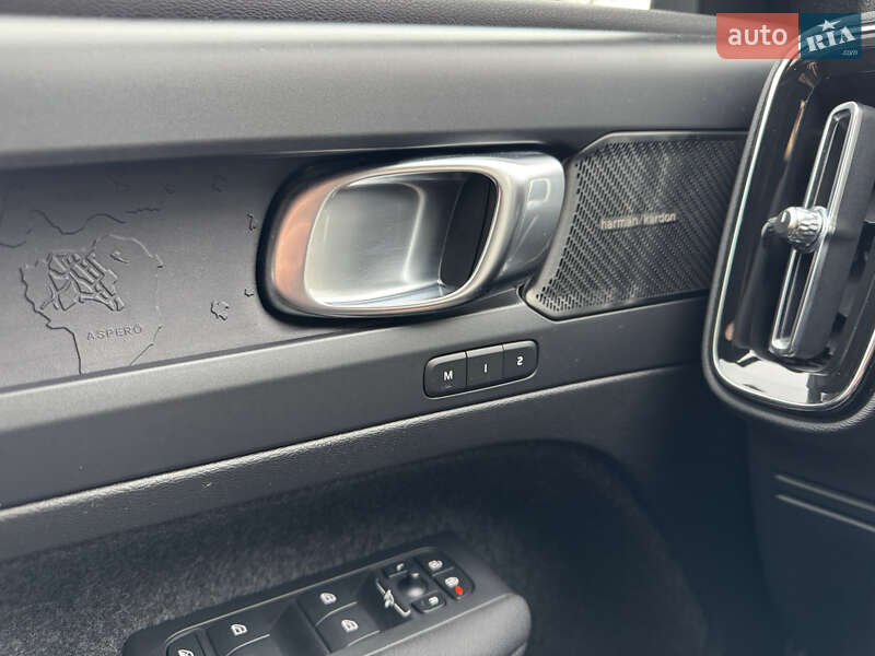 Внедорожник / Кроссовер Volvo XC40 Recharge 2022 в Тернополе