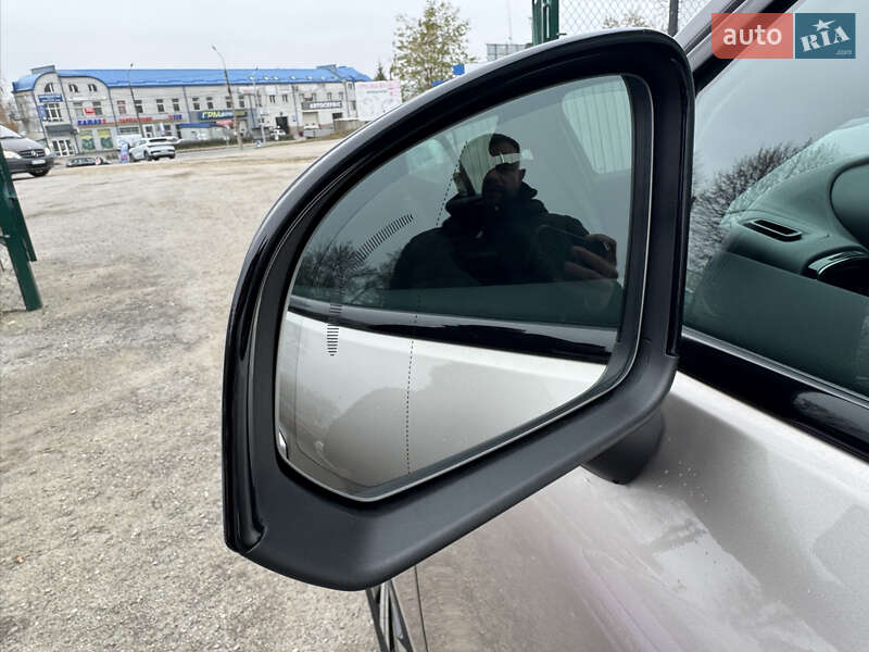 Внедорожник / Кроссовер Volvo XC40 Recharge 2022 в Тернополе