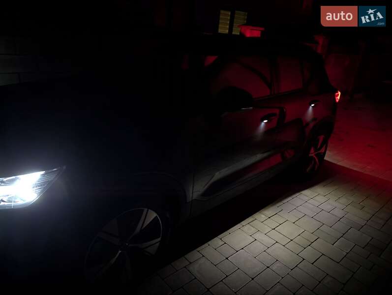 Позашляховик / Кросовер Volvo XC40 Recharge 2021 в Рівному