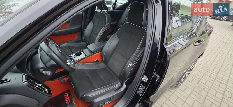 Позашляховик / Кросовер Volvo XC40 Recharge 2021 в Тернополі