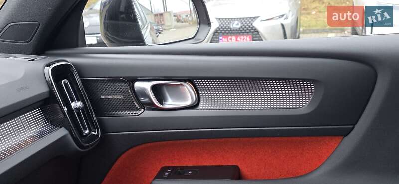 Позашляховик / Кросовер Volvo XC40 Recharge 2021 в Тернополі