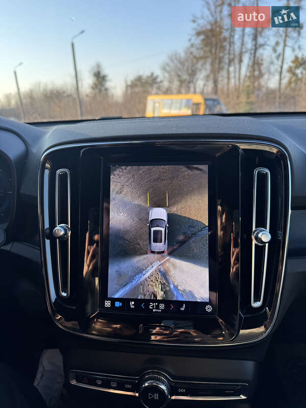 Внедорожник / Кроссовер Volvo XC40 Recharge 2022 в Ровно