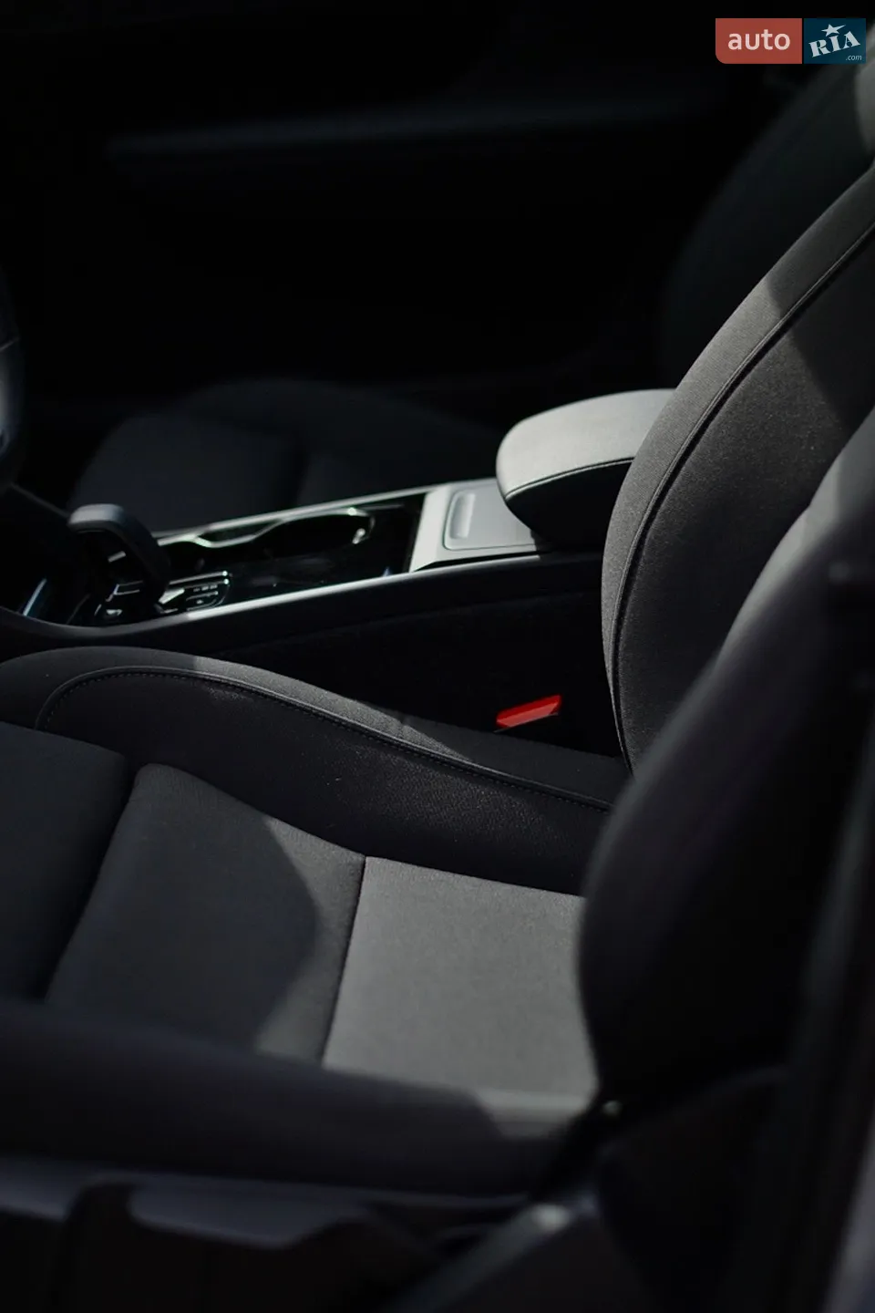 2024 Volvo XC40 - мініатюра 19