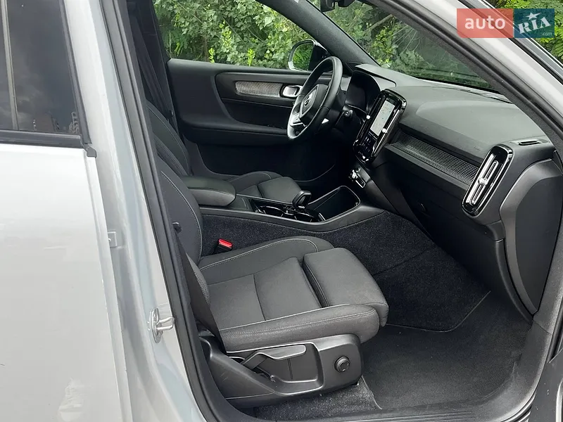 Volvo XC40 Recharge 2022 VIN YV4ED3UAXN2774683 фото оголошення 17 з 74