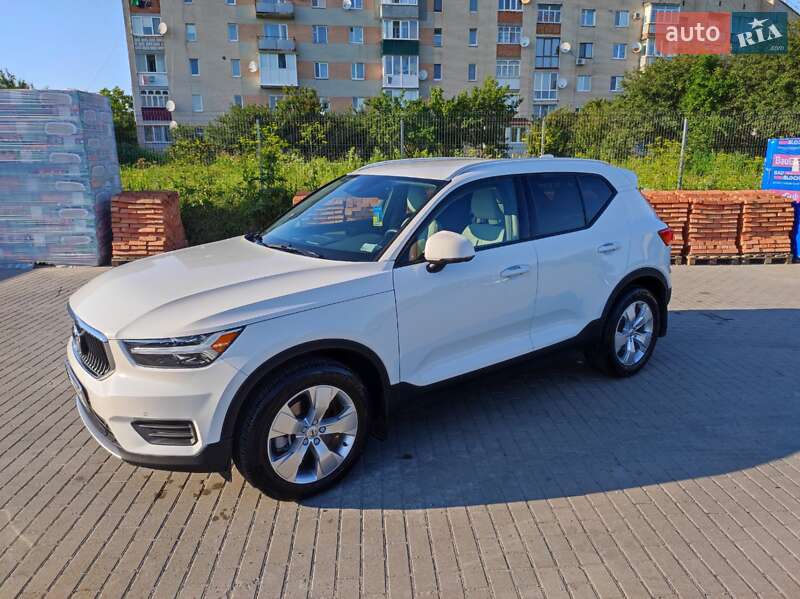 Внедорожник / Кроссовер Volvo XC40 2019 в Шепетовке