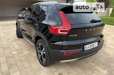 Внедорожник / Кроссовер Volvo XC40 2020 в Киеве