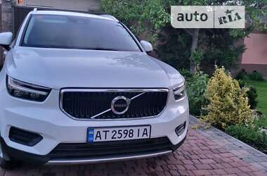 Внедорожник / Кроссовер Volvo XC40 2021 в Ивано-Франковске