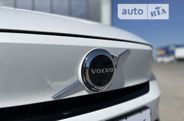 Внедорожник / Кроссовер Volvo XC40 2023 в Львове