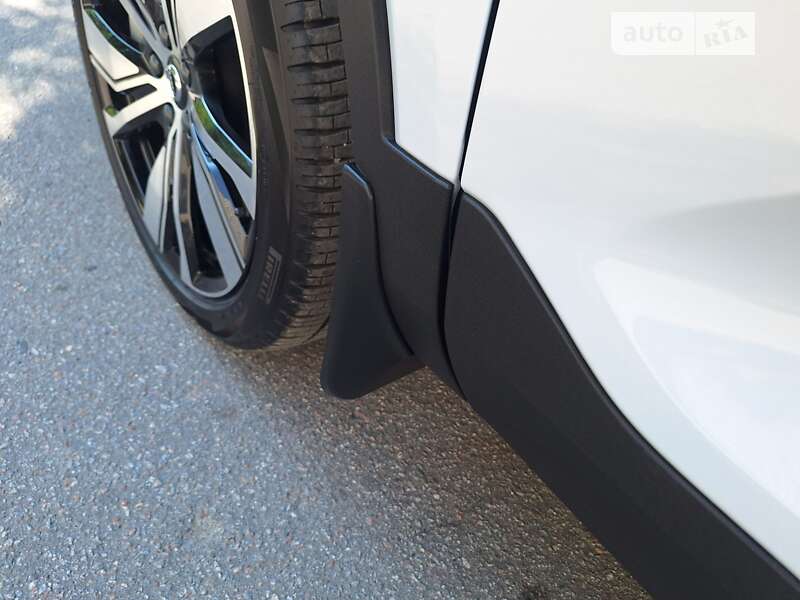 Внедорожник / Кроссовер Volvo XC40 2021 в Полтаве