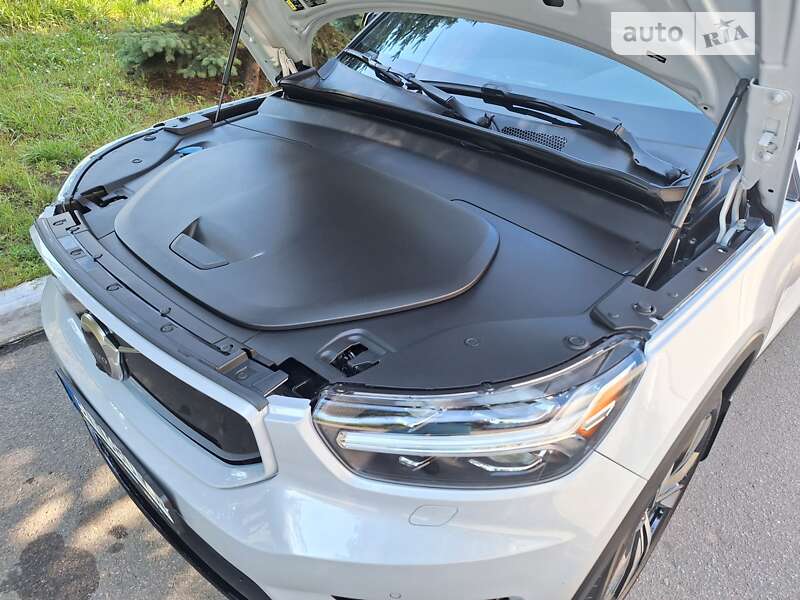 Внедорожник / Кроссовер Volvo XC40 2021 в Полтаве