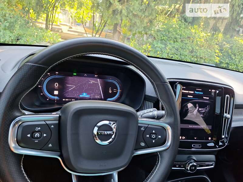 Внедорожник / Кроссовер Volvo XC40 2021 в Полтаве