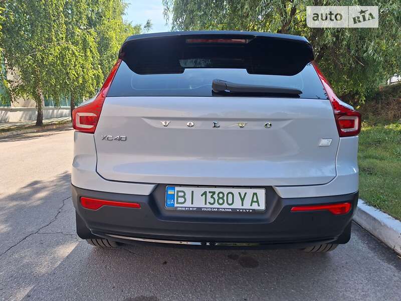 Внедорожник / Кроссовер Volvo XC40 2021 в Полтаве