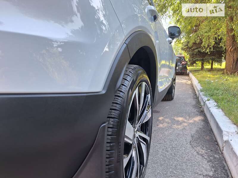 Внедорожник / Кроссовер Volvo XC40 2021 в Полтаве
