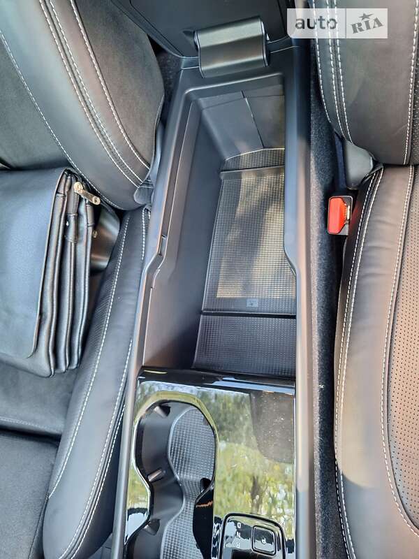 Внедорожник / Кроссовер Volvo XC40 2021 в Полтаве