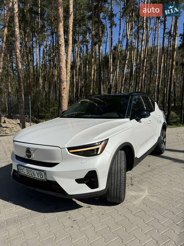 Volvo XC40 2023