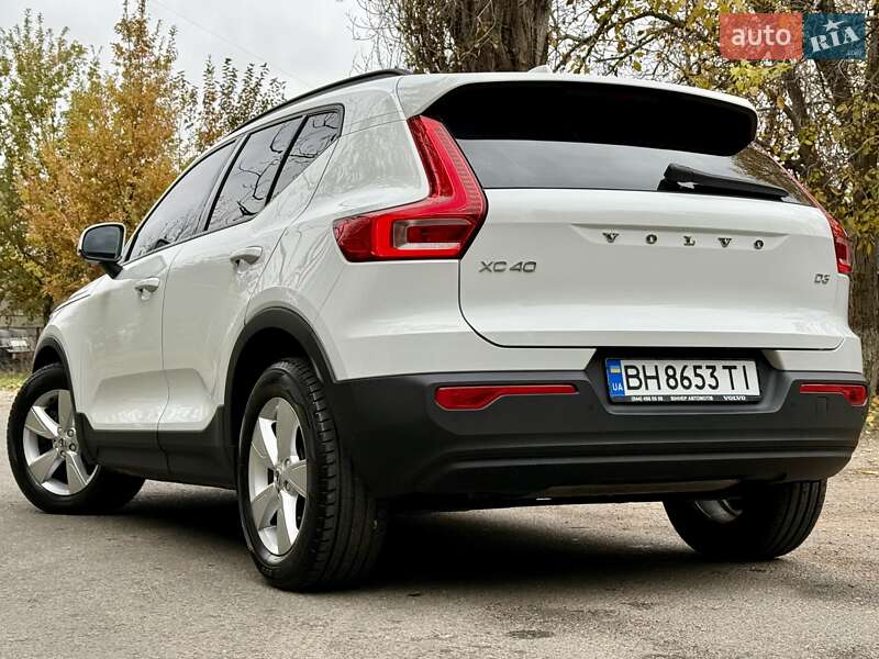 Позашляховик / Кросовер Volvo XC40 2019 в Одесі