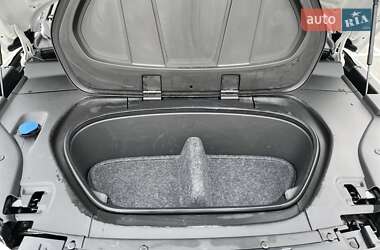 Внедорожник / Кроссовер Volvo XC40 2021 в 
